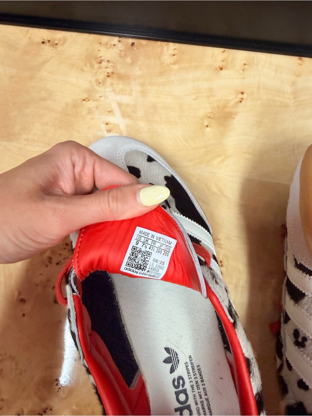 adidas Samba OG Sneakers in White, Black & Red - Picture 4 of 7